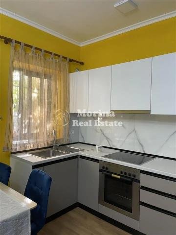 Tirane, jepet me qera apartament 1+1 Kati 2, 70 m² 450 € (Rruga Ferit Xhajko)