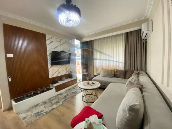 Tirane, shitet apartament 1+1 Kati 1, 58 m² 130.000 € (Stacioni i trenit)