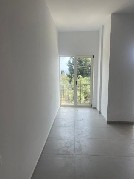 Santorini Residence (Dhermi) shitet garsionere