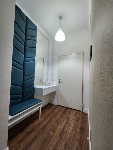 Tirane, jepet me qera apartament 2+1 Kati 8, 78 m² 500 € (Bulkevardi Migjeni)