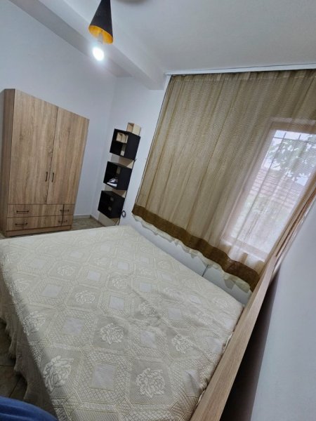 Tirane, jepet me qera Vile 1+1+Ballkon Kati 1, 60 m² 400 € (Frang bardhi)