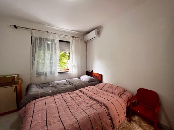Tirane, shitet apartament 2+1+Aneks+Ballkon Kati 3, 96 m² 270.000 € (Blloku)