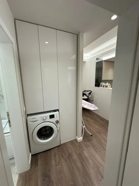 Tirane, shitet apartament 2+1+Ballkon Kati 2, 90 m² 185.000 € (Rruga xhon kenedi)