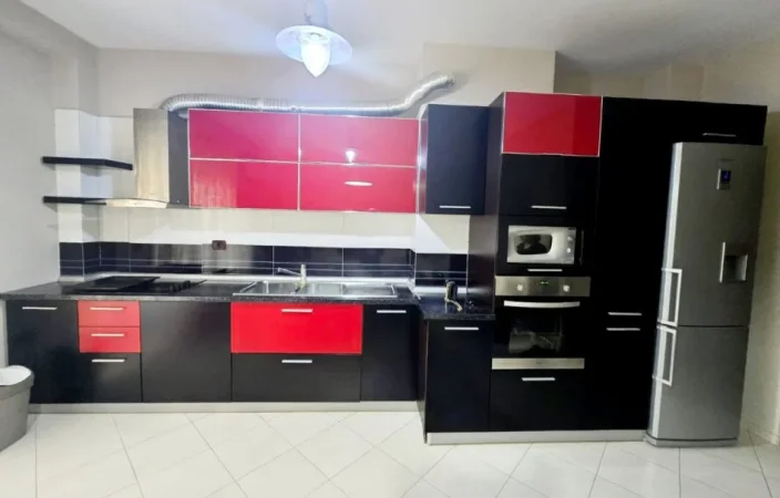 Tirane, jap me qera apartament 2+1+Aneks+Ballkon Kati 3, 101 m² 560 € (Kodra e Diellit)
