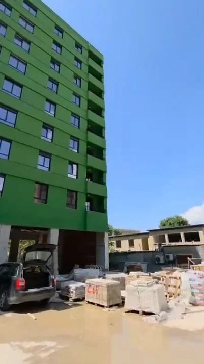 SHITET OKAZION APARTAMENTI 1+1 ne 5 Maji , MUNDESI BLERJE ME KREDI (RRUGA 5 MAJ)