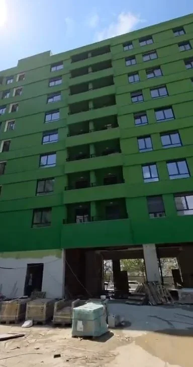 SHITET OKAZION APARTAMENTI 1+1 ne 5 Maji , MUNDESI BLERJE ME KREDI (RRUGA 5 MAJ)
