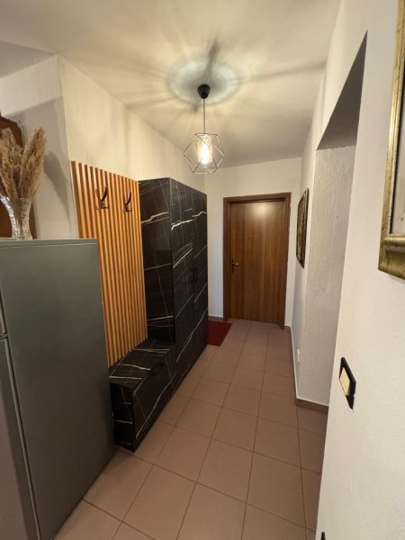 Tirane, jepet me qera apartament 2+1 Kati 2, 78 m² 600 € (RRUGA E DURRESIT)