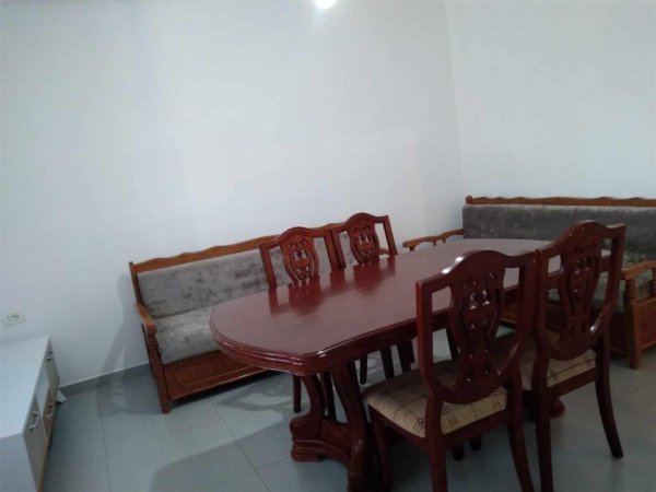 Tirane, jepet me qera apartament 1+1 Kati 1, 70 m² 350 € (Qsut , Rruga Njazi Meka)