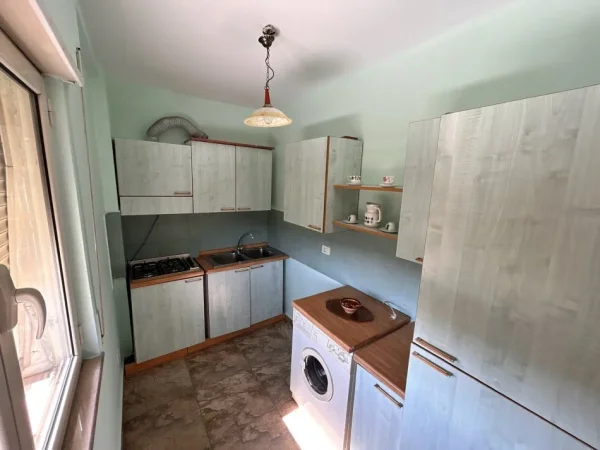 Tirane, jepet me qera apartament 2+1+Aneks+Ballkon Kati 6, 90 m² 600 € (Prokop Myzeqari)