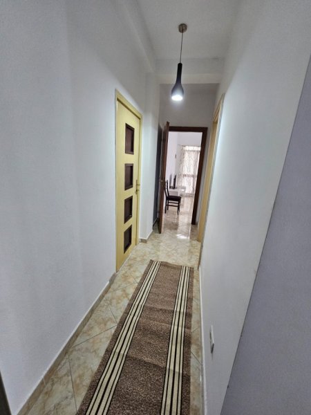 Tirane, jepet me qera apartament 1+1 Kati 1, 62 m² 400 € (Selitë)