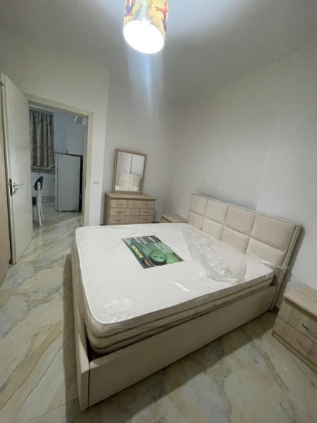 Tirane, jepet me qera apartament 1+1+Ballkon Kati 3, 65 m² 350 € (Astir, 2 Palmat)