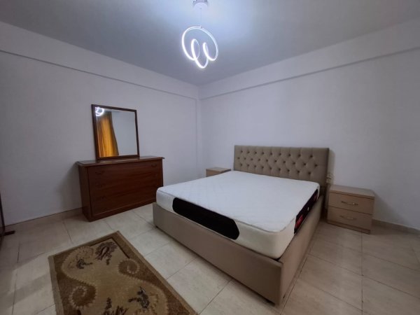 SHTEPI ME QERA: 1+1 Kati 1 || 60 m²  (📍Rr. Vilave - TEG, Lunder) 295€/ Muaj