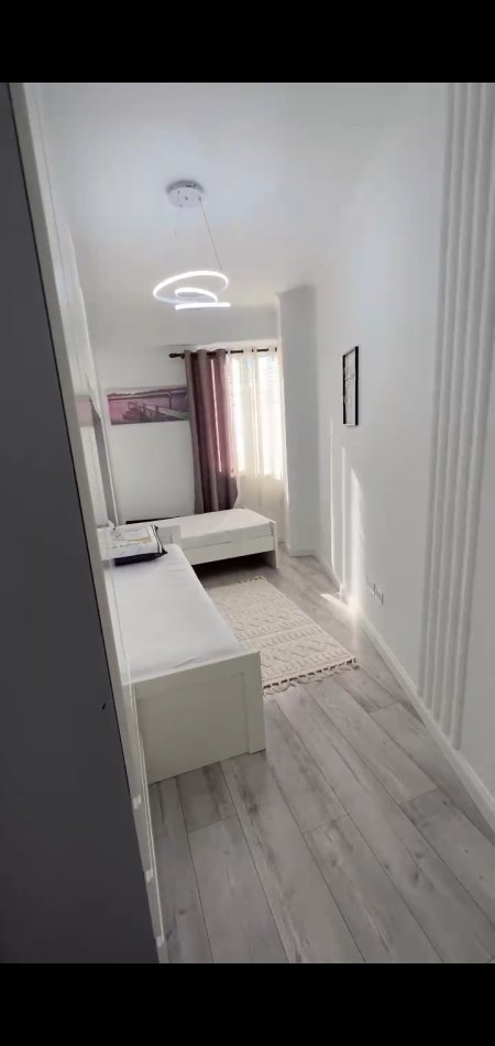 Tirane, shitet apartament 2+1+Ballkon Kati 7, 86 m² 129.000 €