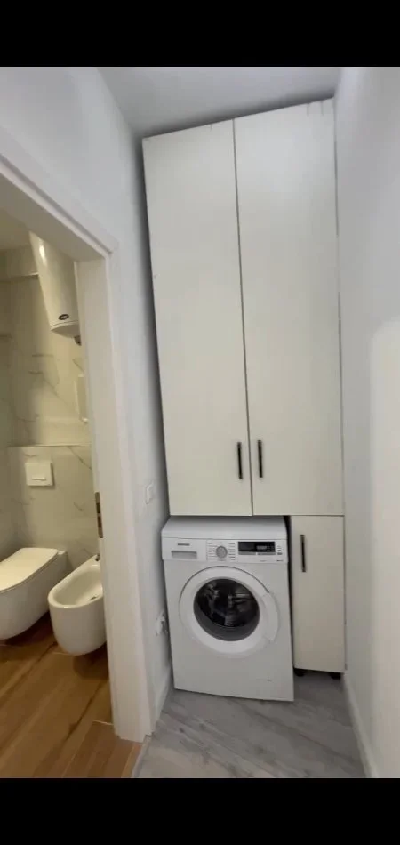 Tirane, shitet apartament 2+1+Ballkon Kati 7, 84.5 m² 129.000 €