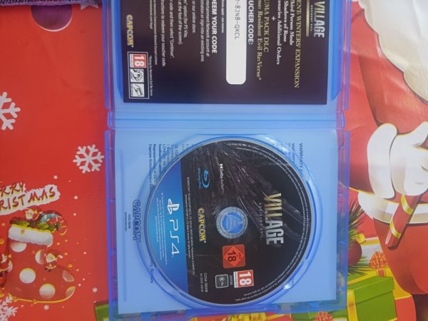 Tirane, shes Resident evil 8 loje ps4 20 €