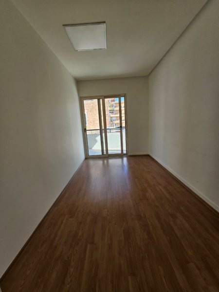 Tirane, jepet me qera zyre Kati 2, 150 m² 1.500 € (Rruga Mihal Popi)