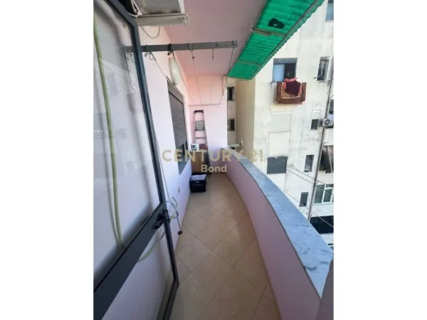 Tirane, shitet apartament Kati 5, 72 m² 115.000 € 