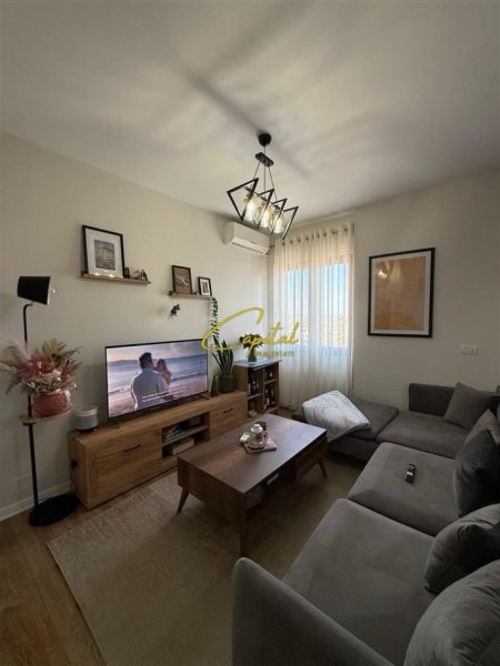 Tirane, shitet apartament 1+1 Kati 6, 71 m² 110.000 € ( KINOSTUDIO)