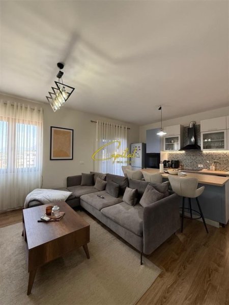 Tirane, shitet apartament 1+1 Kati 6, 71 m² 110.000 € ( KINOSTUDIO)