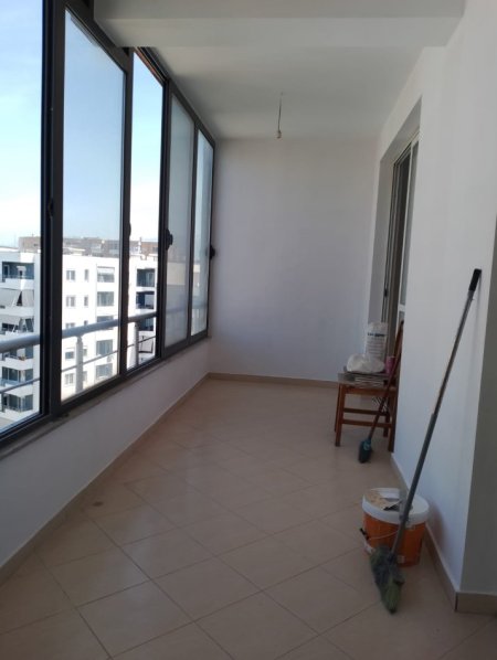 Tirane, shes apartament 2+1+Ballkon Kati 8, 95 m² (astir pas lokal artistit)