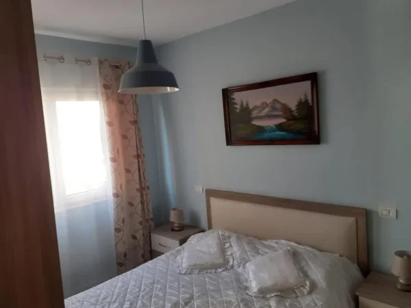 Tirane, jepet me qera apartament 1+1 Kati 5, 62 m² 35,000 leke (Kompleksi Mirson Rruga Kastriotet)
