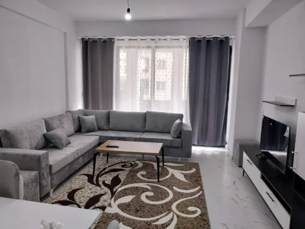 Tirane, jepet me qera apartament 2+1+Aneks+Ballkon Kati 2, 470 € (astir)