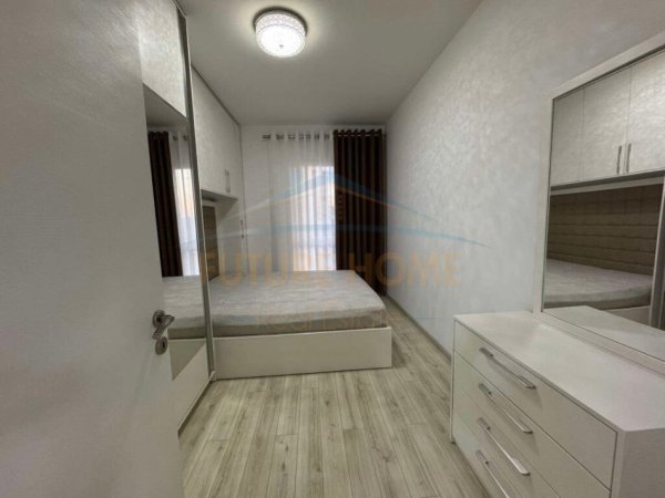 Tirane, shes apartament 2+1+Ballkon Kati 5, 88 m² 248.000 € (Zogu i Zi)