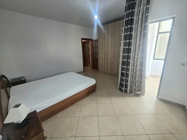 Tirane, jepet me qera apartament 1+1+Aneks+Ballkon Kati 5, 75 m² 550 € (5 maji)