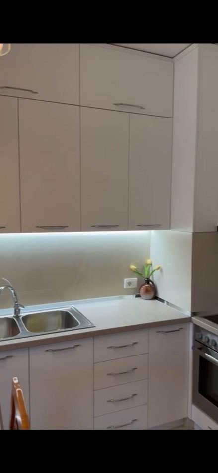Tirane, jepet me qera apartament 1+1+Aneks+Ballkon Kati 2, 67 m² 530 € (Don Bosko)