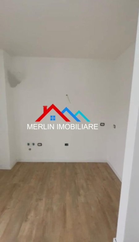 Tirane, jepet me qera apartament 1+1+Ballkon Kati 1, 45 m² 400 € (RRUGA DAVID SELENICA,SELITE)
