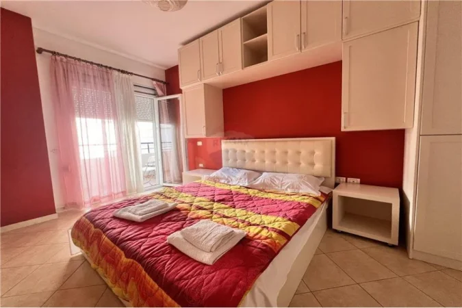 Vlore, shitet apartament 1+1+Ballkon , 78 m² 108.000 € (Blv.Ismail Qemali)