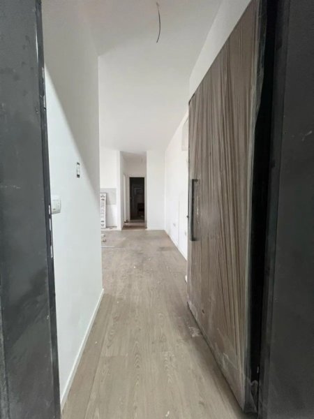 Tirane, shitet apartament 1+1+Ballkon , 49 m² 75.000 € (Selite)