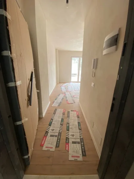 Shqiperi, shitet apartament 1+1 Kati 1, 67 m² 85.000 € (Durres, prane "Stacioni i Zjarrfikësve")