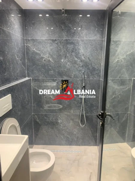 Tirane, shitet apartament 3+1 , 101 m² 330.000 € 