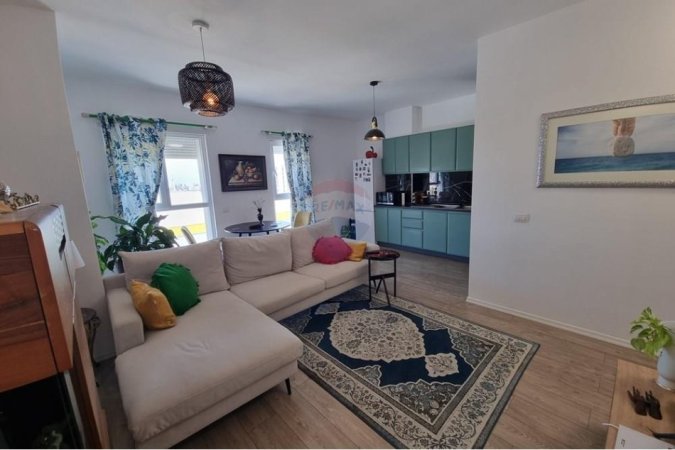 Tirane, shitet apartament 2+1 Kati 7, 87 m² 106.000 € (Univers City)