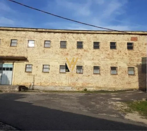 Tirane, jepet me qera magazine Kati 0, 1.100 m² 1.200 € (TUFINE)