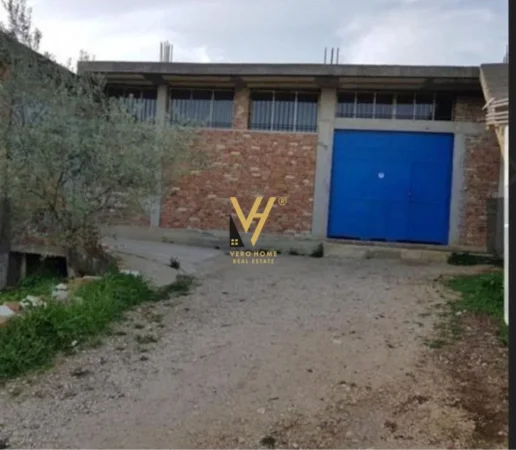 Tirane, jepet me qera magazine Kati 0, 1.100 m² 1.200 € (TUFINE)