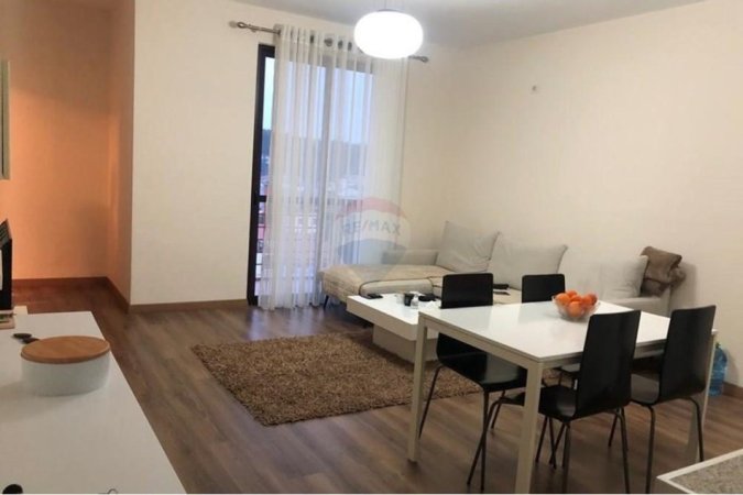 Tirane, jepet me qera apartament 2+1+Ballkon Kati 4, 100 m² 600 € (rruga elbasani)