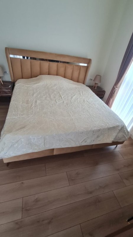 Tirane, jepet me qera apartament 2+1+Ballkon Kati 3, 100 m² 800 € (Rruga Ferit Xhajko)