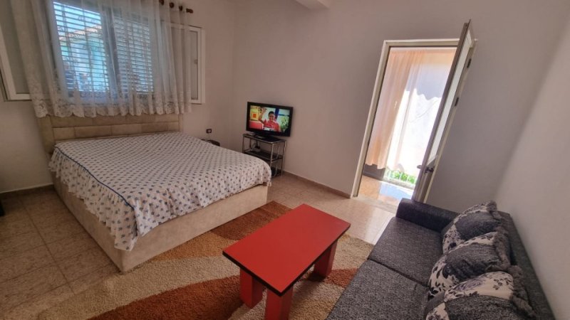 Tirane, jepet me qera shtepi Kati 2, 45 m² 320 € (JEPET ME QERA SUPER GARSONIERE (COMFORT 1) NE DON BOSKO)