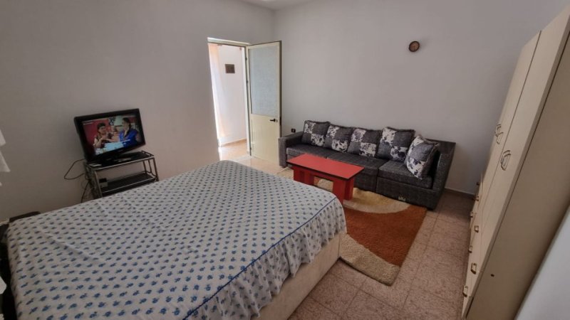 Tirane, jepet me qera shtepi Kati 2, 45 m² 320 € (JEPET ME QERA SUPER GARSONIERE (COMFORT 1) NE DON BOSKO)