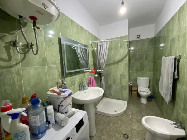 Tirane, shitet apartament 1+1 , 66 m² 105.000 € 