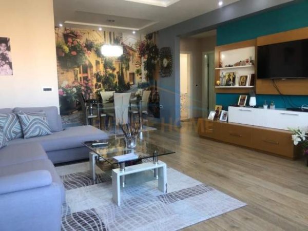 Tirane, shes apartament 2+1+BLK 104 m² 115.000 Euro (Rruga Dritan Hoxha)