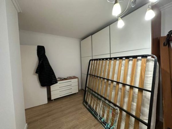 Tirane, jepet me qera apartament 1+1+BLK Kati 5, 82 m² 500 Euro (Siri Kodra)