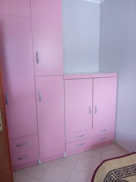 Tirane, jepet me qera apartament Kati 6, 98 m² 300 Euro (MUHAMET DELIU)