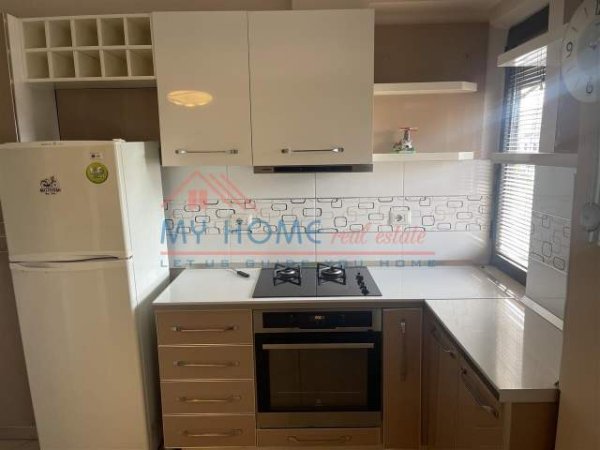 Tirane, jepet me qera apartament 2+1+BLK Kati 5, 100 m² 500 Euro (myslym shyri)