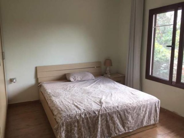 Tirane, jepet me qera apartament 2+1+BLK Kati 1, 100 m² 300 Euro (Todi shkurti)