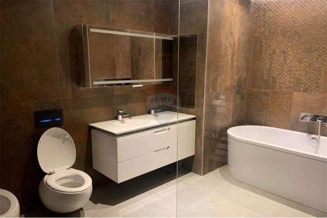 Tirane, shitet apartament 2+1+BLK 130 m² 480.000 Euro (stadiumi air albania)