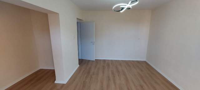 Tirane, shitet apartament 1+1+A+BLK Kati 3, 67 m² 70.000 Euro (Xhamia Xhura)