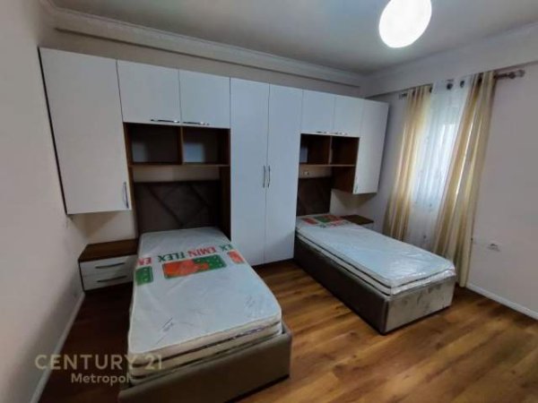 Tirane, jepet me qera apartament 2+1+BLK Kati 5, 124 m² 490 Euro (Selite)